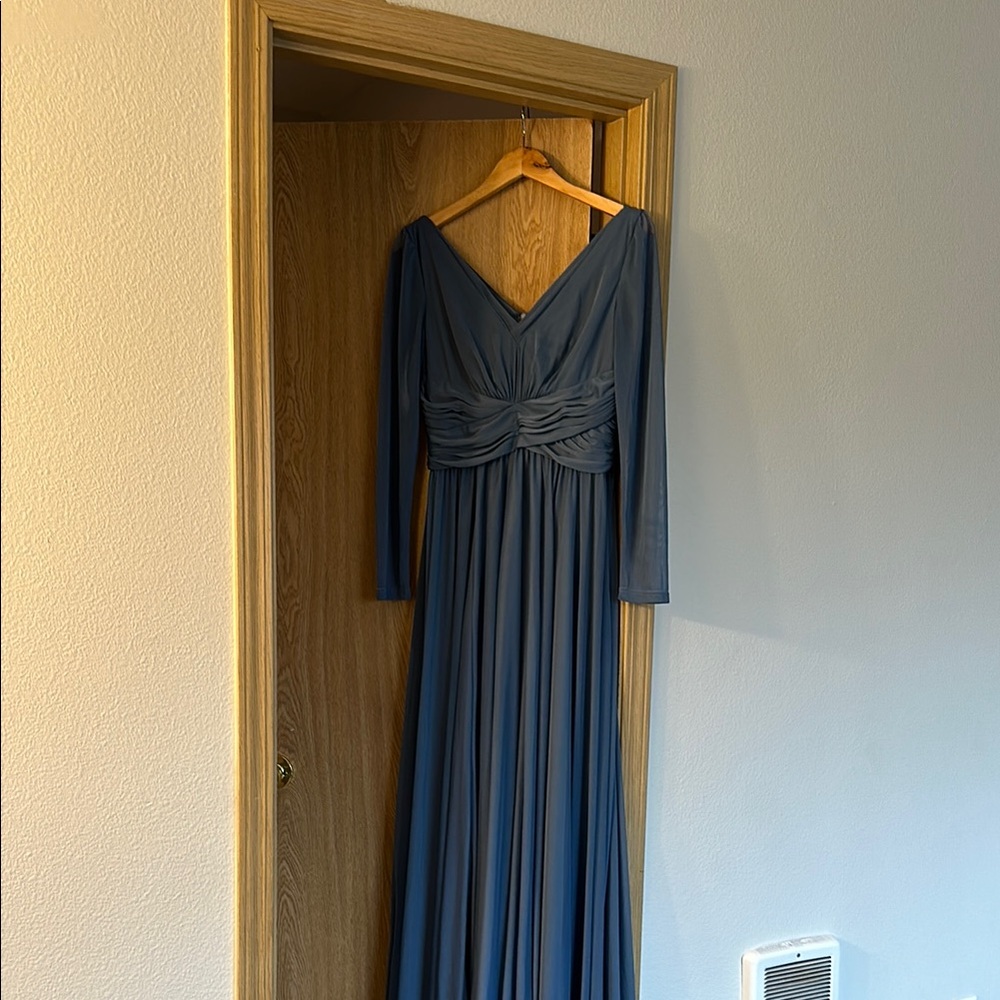 Elegant Blue Evening Gown